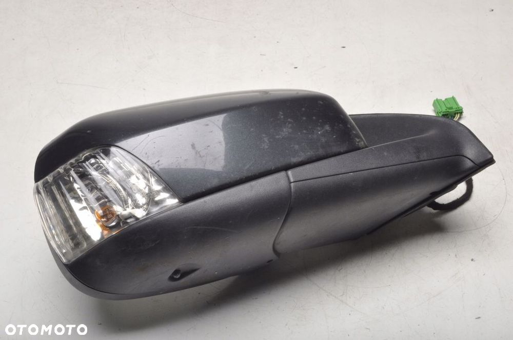 VOLVO XC90 LIFT LUSTERKO PRAWE  8 PIN - 6