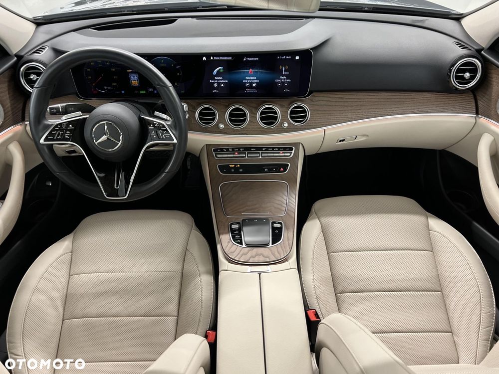 Mercedes-Benz Klasa E - 13