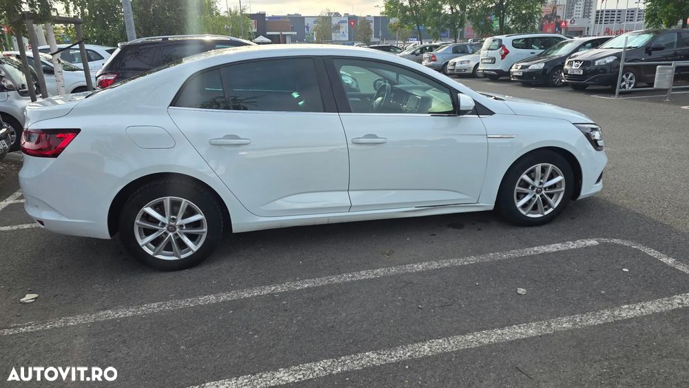 Renault Megane Energy TCe Intens - 11