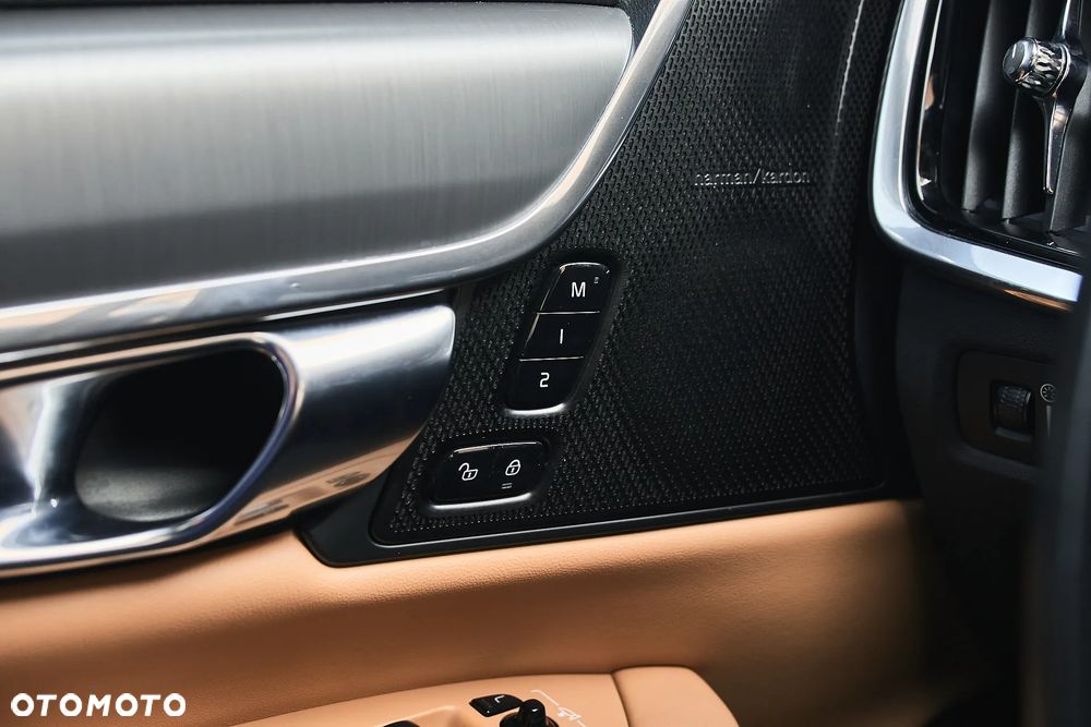 Volvo S90 D5 AWD Geartronic Inscription - 35