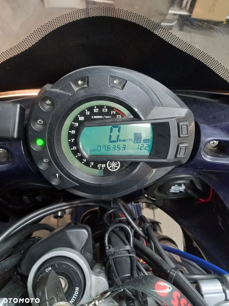 Yamaha FZ6 - 1
