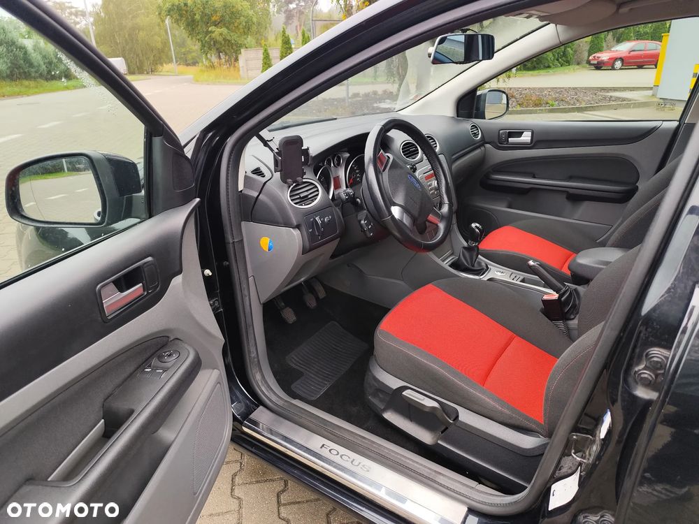 Ford Focus 1.6 Trend - 6