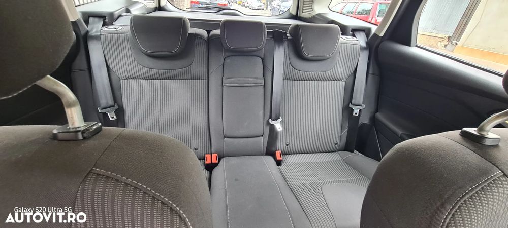 Ford Focus 1.6 TDCi ECOnetic 88g Start-Stopp-Sy Titanium - 9