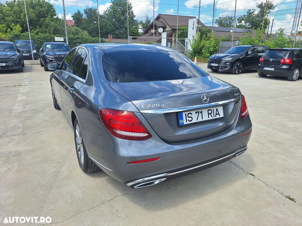 Mercedes-Benz E 220 d 4MATIC Aut. - 3