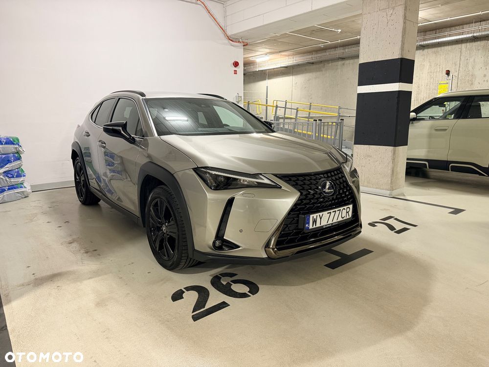 Lexus UX - 1