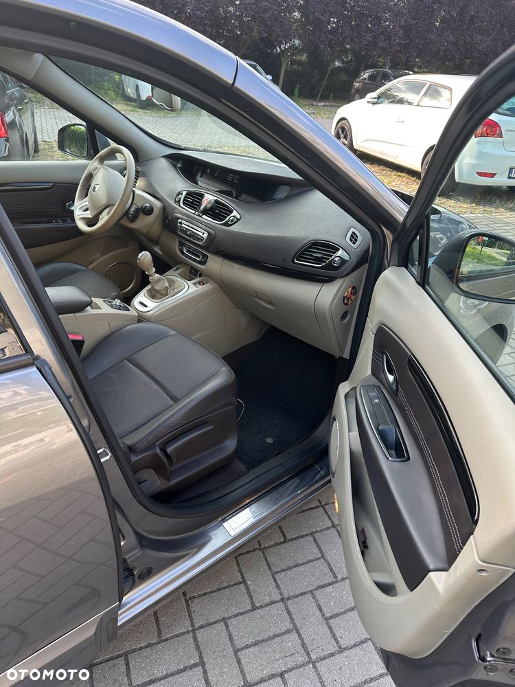 Renault Scenic 1.9 dCi Privilege Euro5 - 7