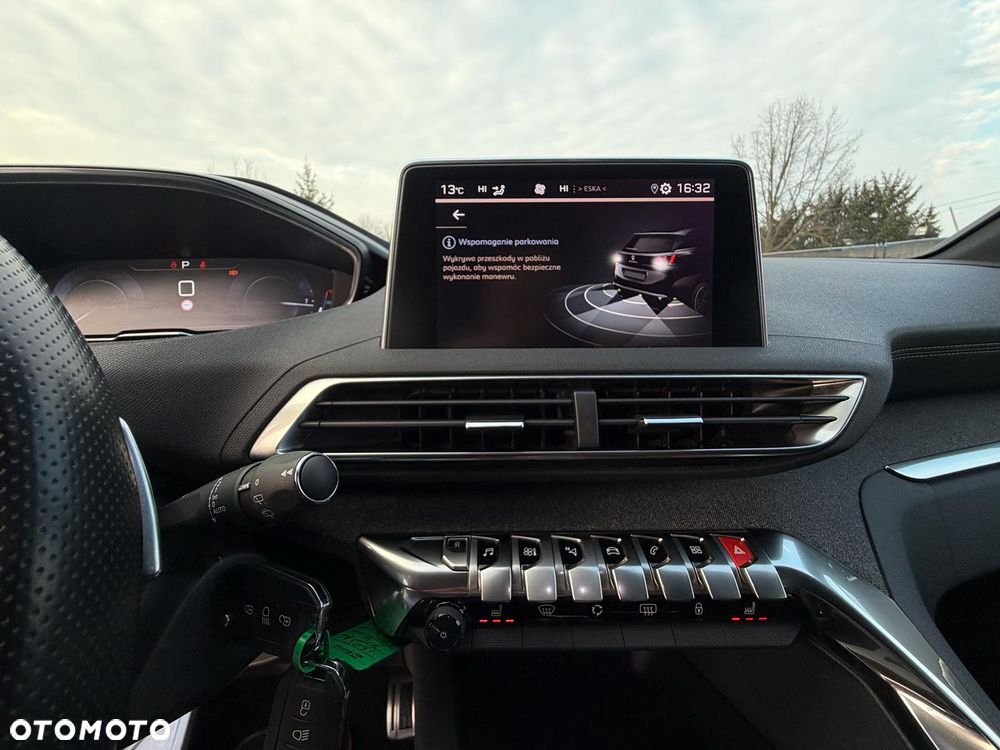 Peugeot 3008 1.6 PureTech GPF GT Line S&S EAT8 - 35