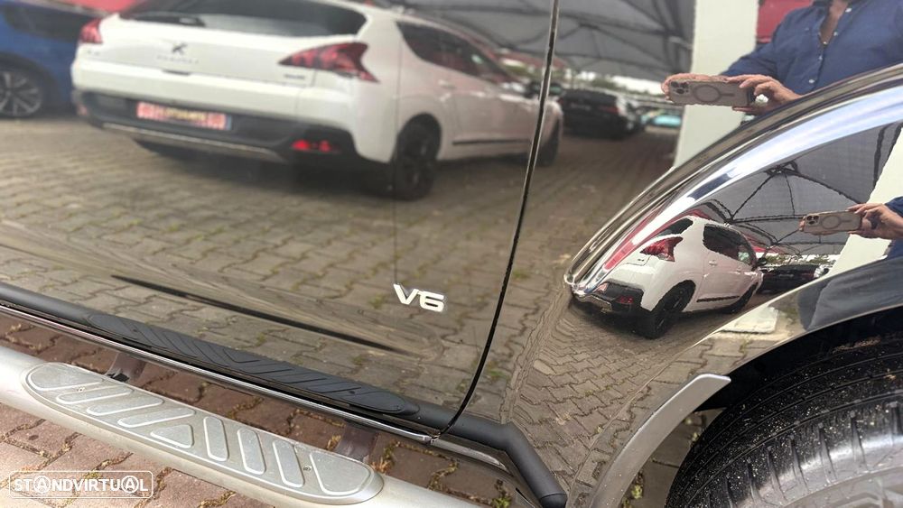 Nissan Navara 3.0 dCi V6 CD LE AT 4WD - 23