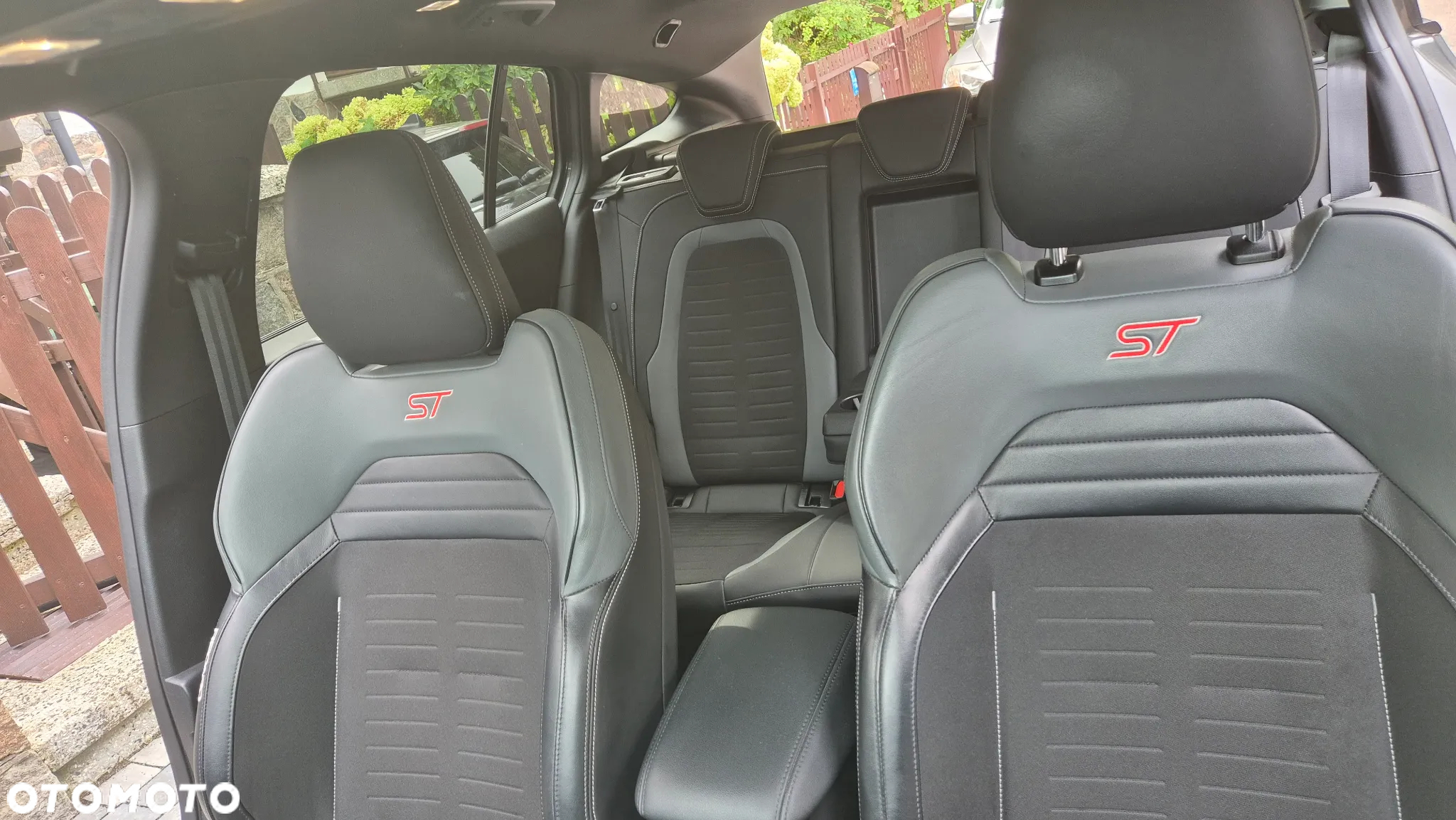 Ford Focus 2.0 EcoBlue ST - 13