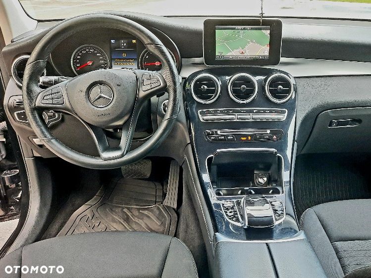 Mercedes-Benz GLC 250 4Matic 9G-TRONIC - 10
