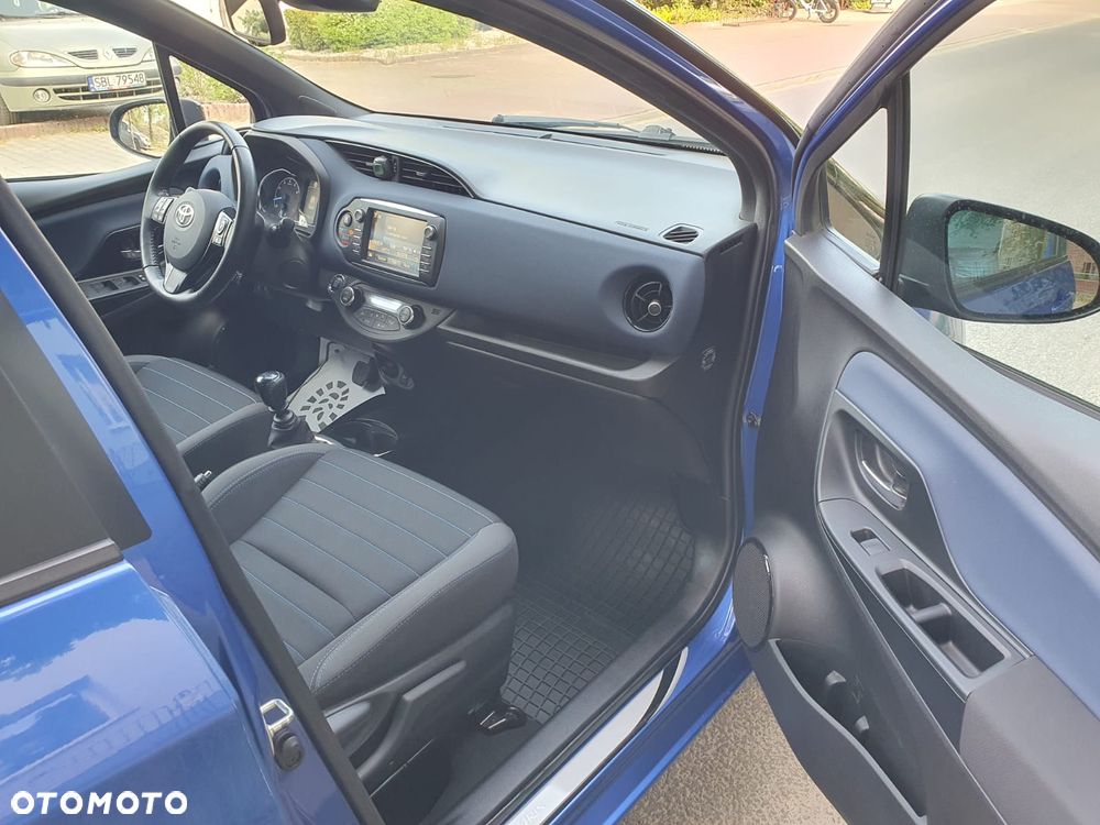 Toyota Yaris 1.5 Premium - 13