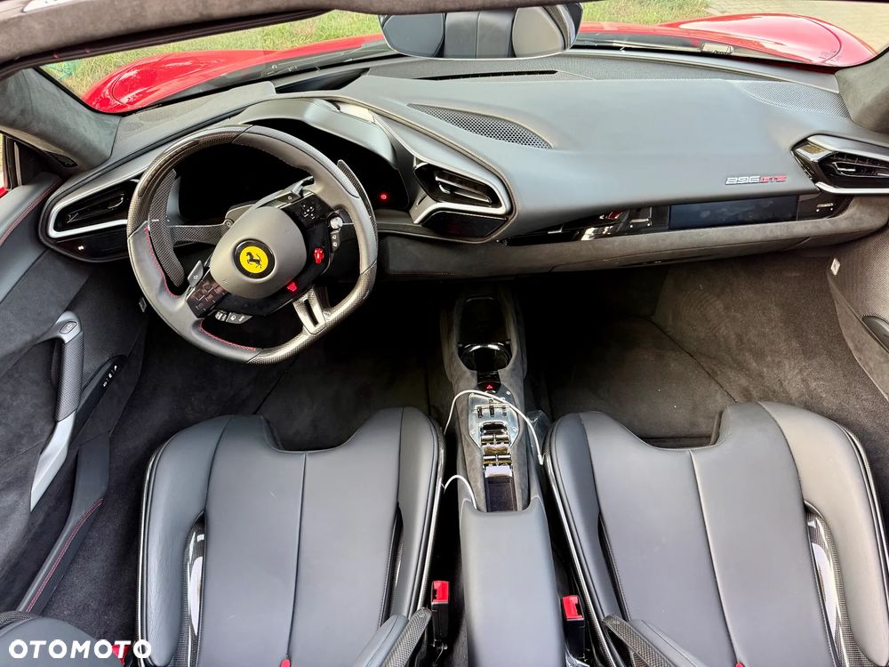Ferrari 296 GTS - 16