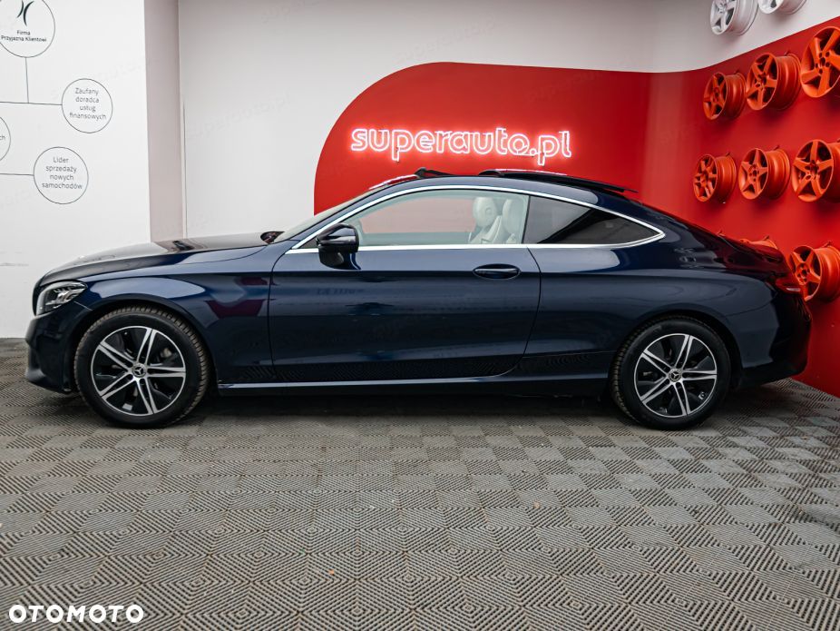 Mercedes-Benz Klasa C 300 9G-TRONIC - 5