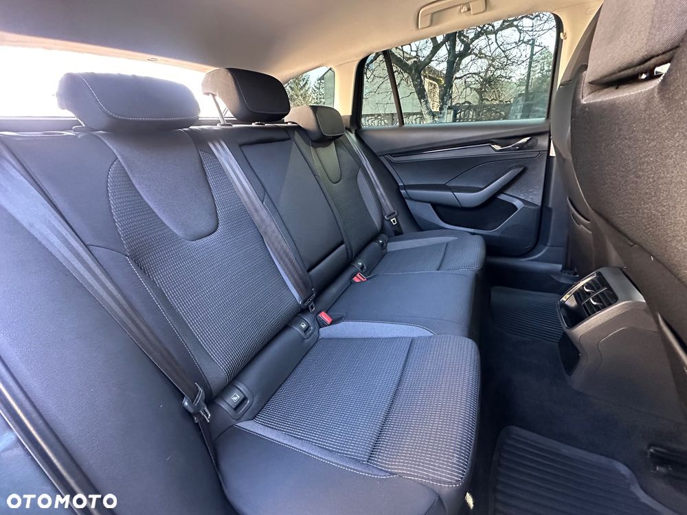Skoda Octavia 2.0 TDI SCR 4x4 Style DSG - 19
