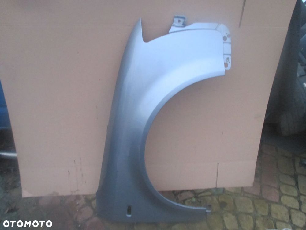 Błotnik prawy Audi A4 B6 - 1