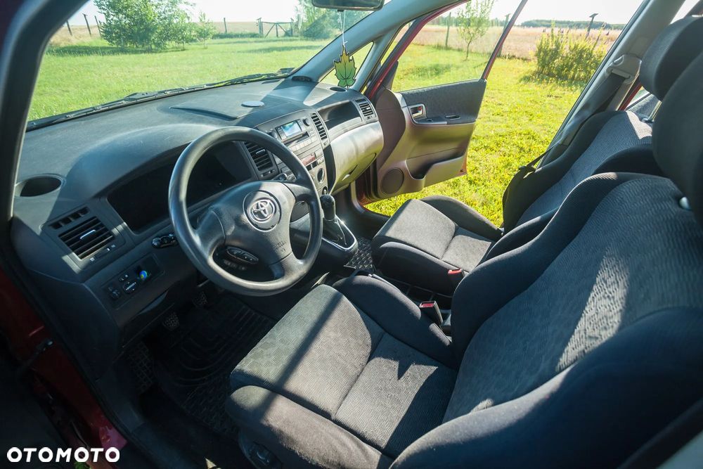 Toyota Corolla Verso 1.6 Terra - 10
