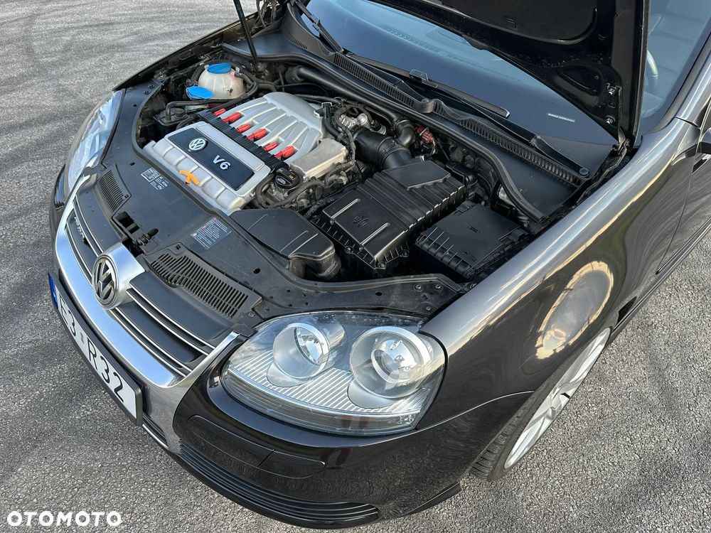 Volkswagen Golf R32 4Motion - 9