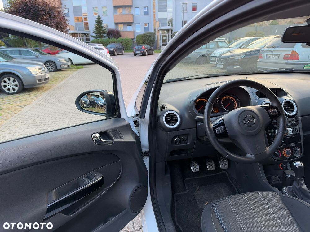 Opel Corsa 1.4 16V Sport - 20