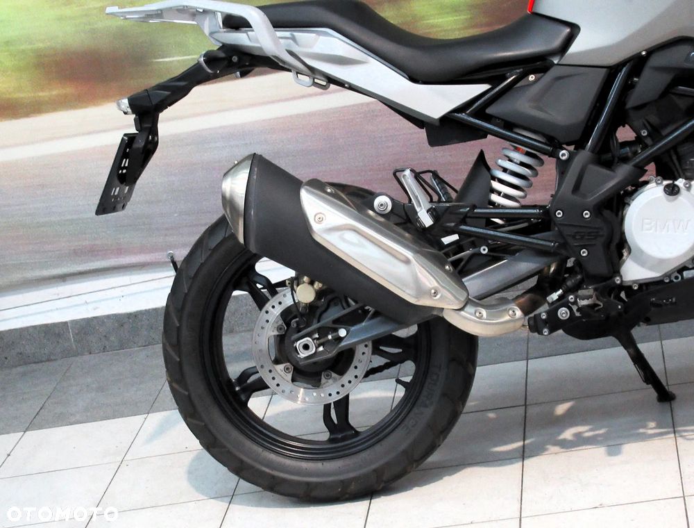 BMW G - 16