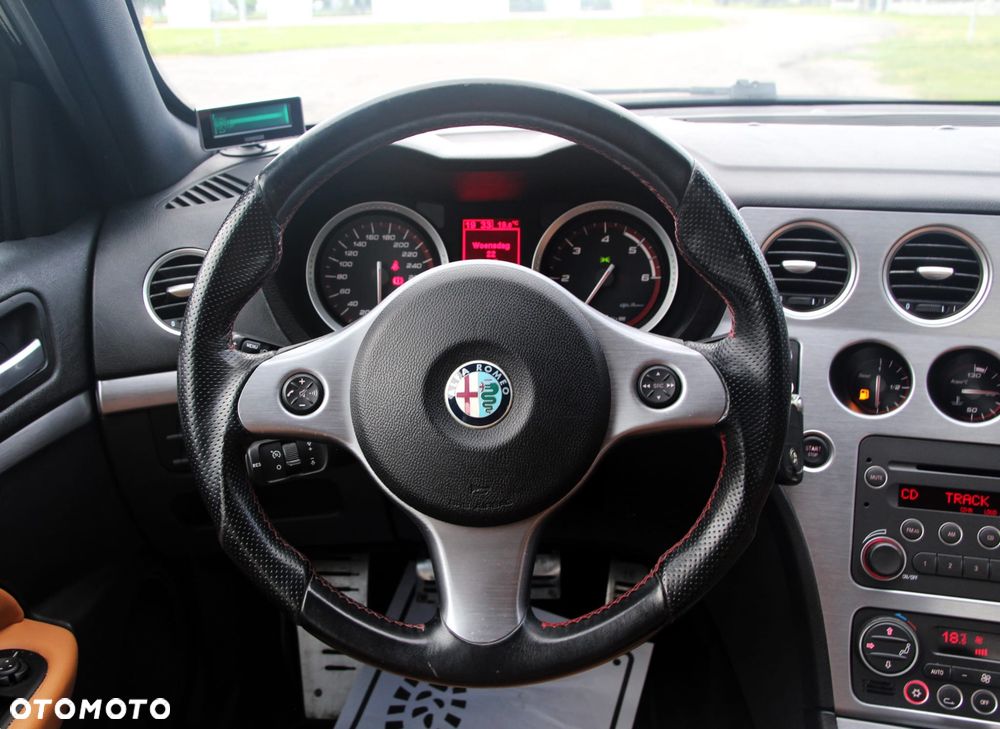Alfa Romeo 159 1.9 JTDM 16V DPF ti - 15