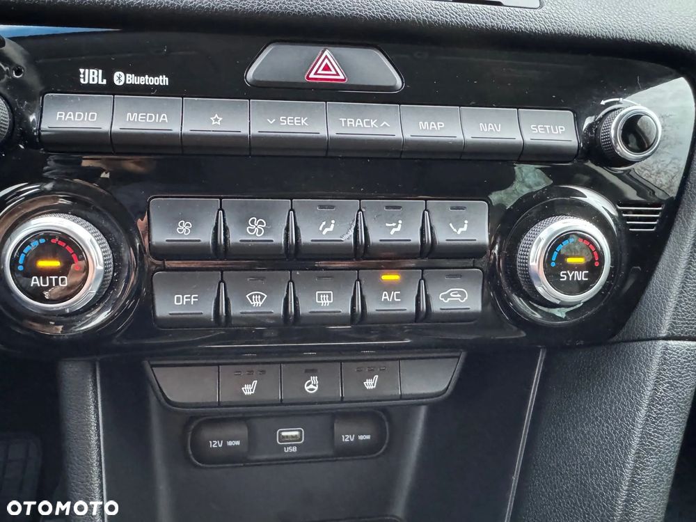 Kia Sportage 1.6 GDI L Business Line Plus 2WD - 22