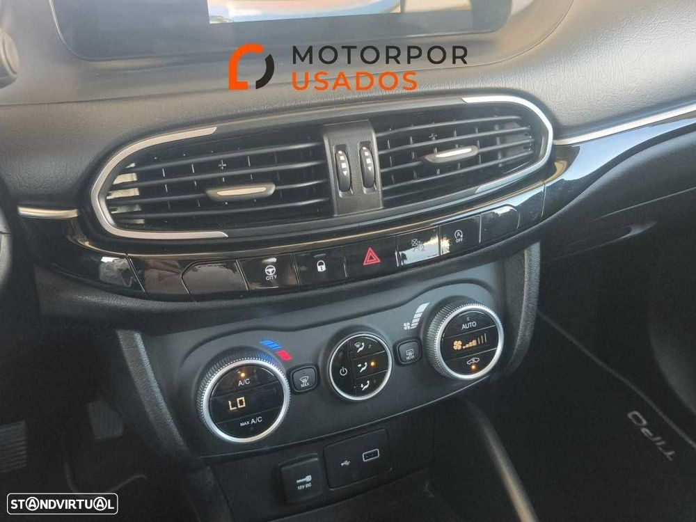Fiat Tipo Cross 1.3 Multijet City - 23
