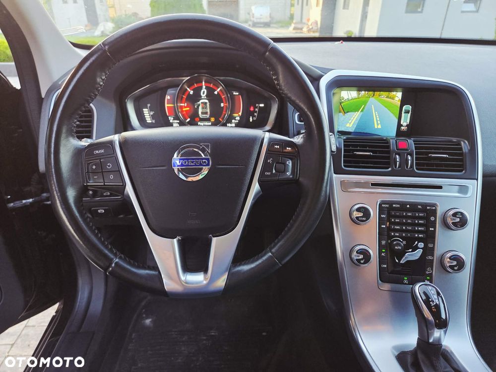 Volvo XC 60 D4 AWD Summum - 6