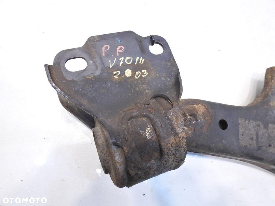 WAHACZ PRAWY PRZÓD VOLVO V70 III 2.0 D3 - 2