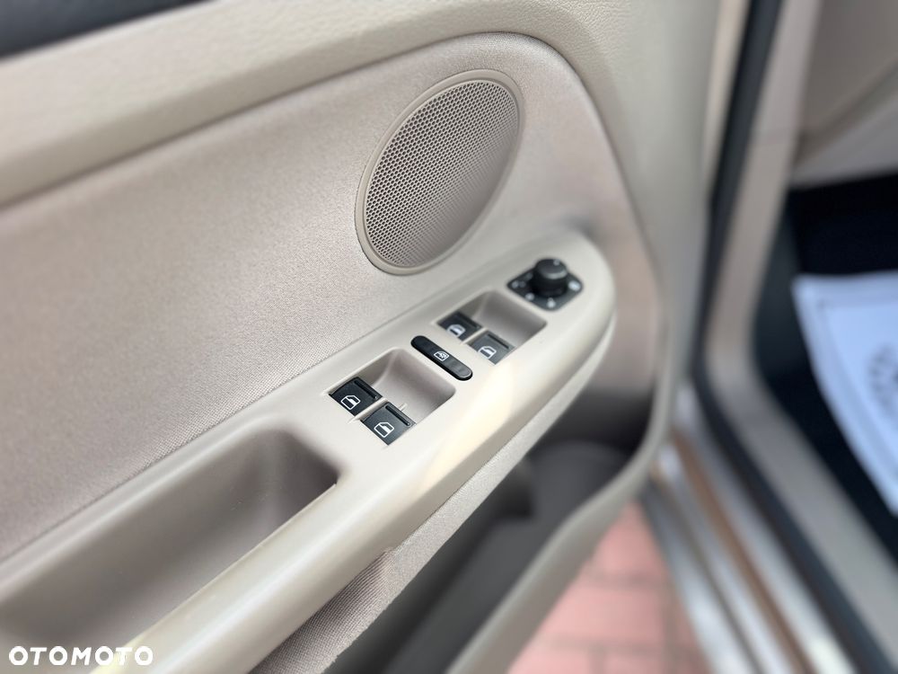 Volkswagen Golf Plus - 23