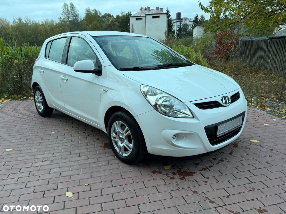 Hyundai I20