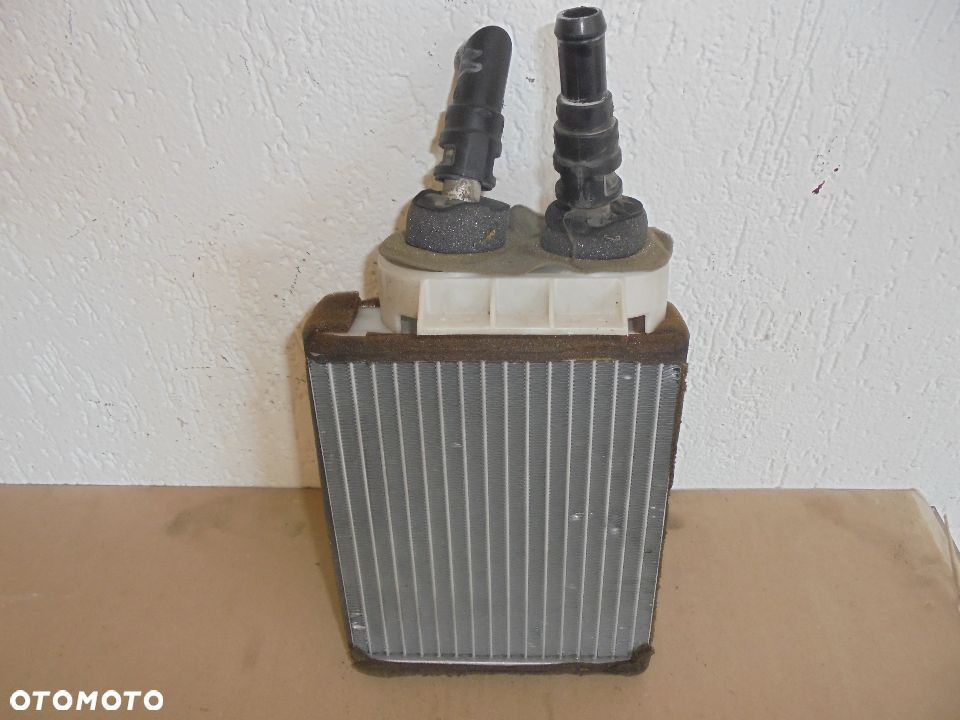 NAGRZEWNICA WODY MAZDA PREMACY LIFT - 2