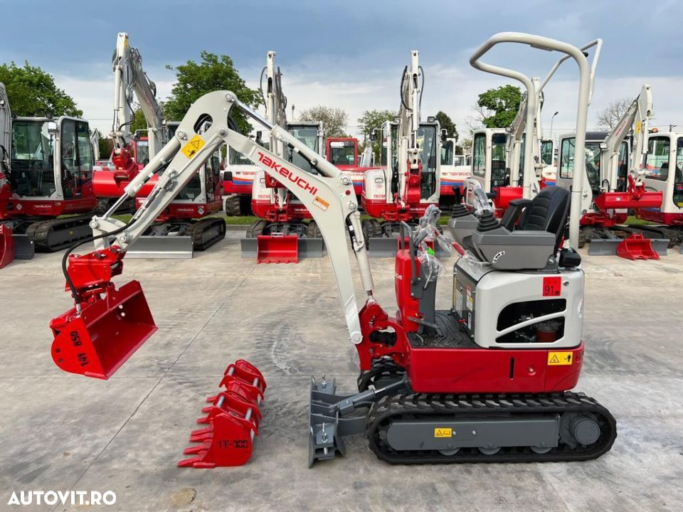 Takeuchi TB 210R - 1