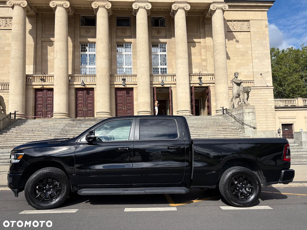 RAM 1500 Crew Cab Sport - 2