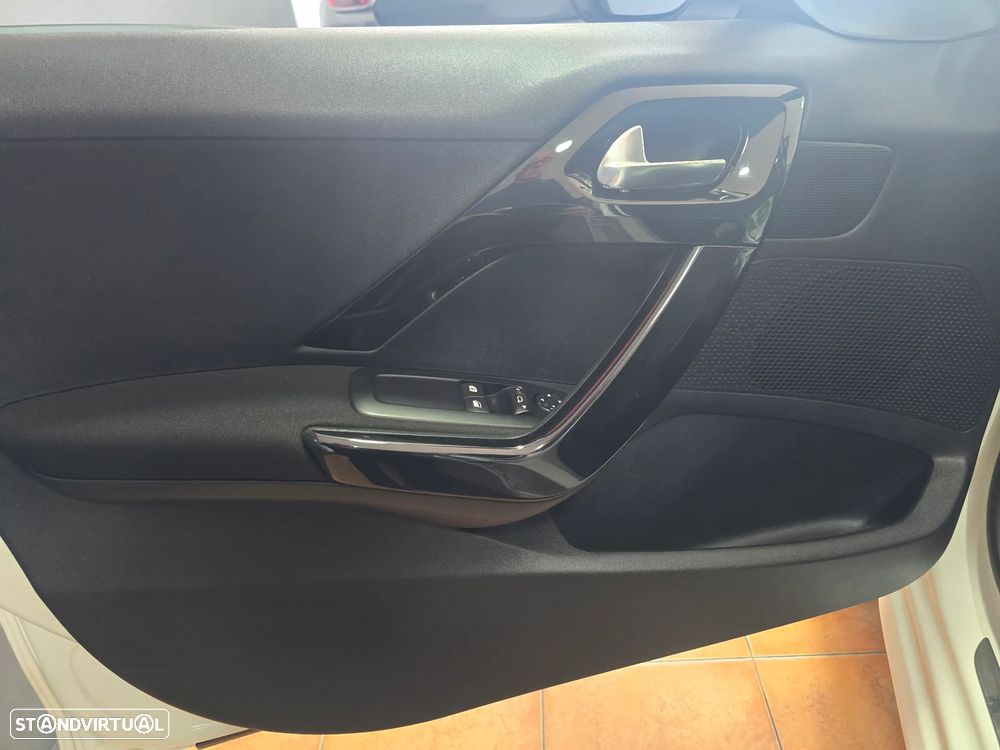 Peugeot 208 1.6 BlueHDi Style - 13