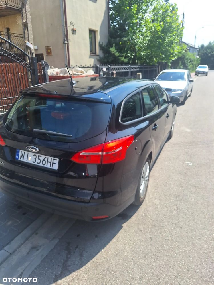 Ford Focus 1.6 SYNC Edition - 2