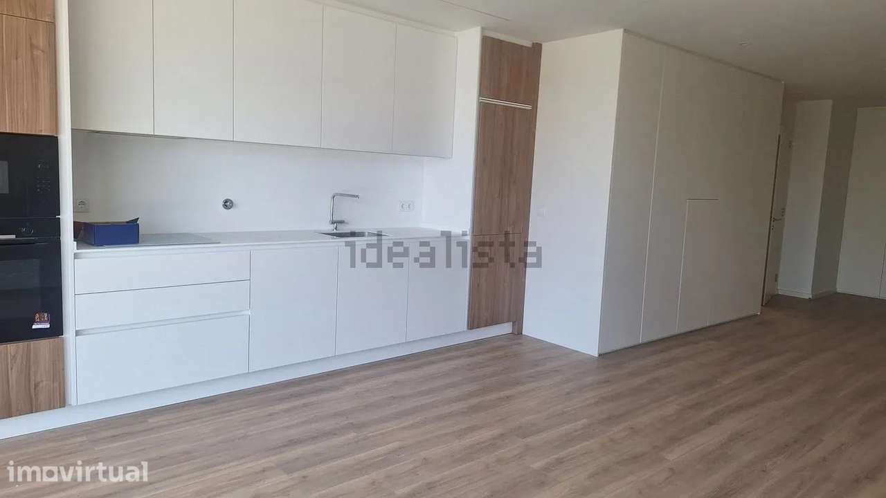 Aparatamento T2 novo c/lugar de garagem em Santa Marinha - Grande imagem: 3/24