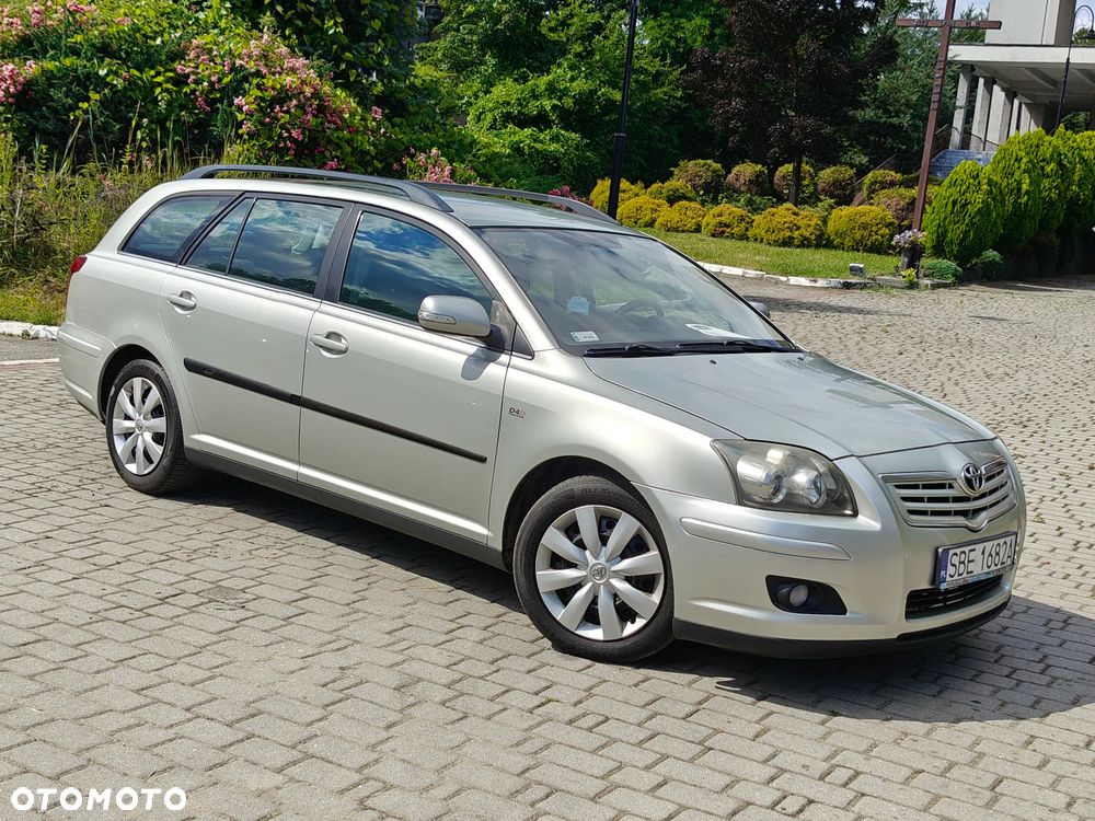 Toyota Avensis 2.0 D-4D Premium - 1