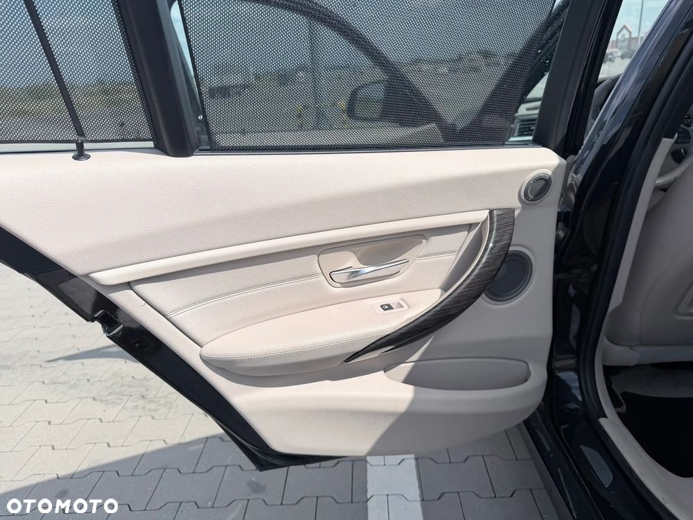 BMW Seria 3 320d - 13