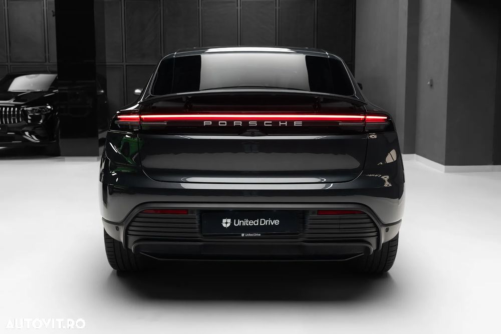 Porsche Macan 4 100 kWh - 39