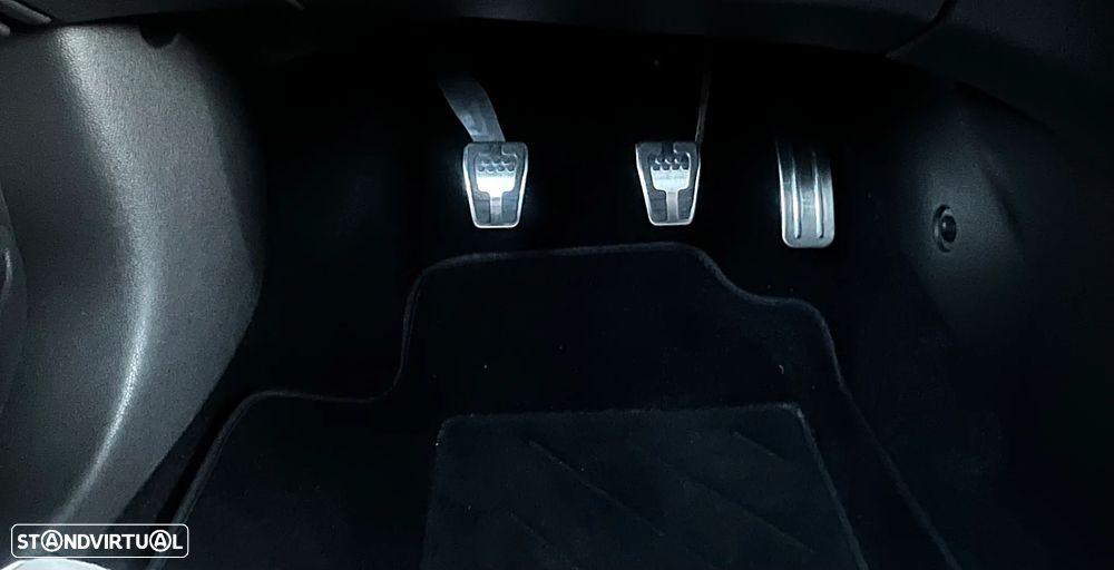 Ford Fiesta 1.0 EcoBoost ST-Line X - 23