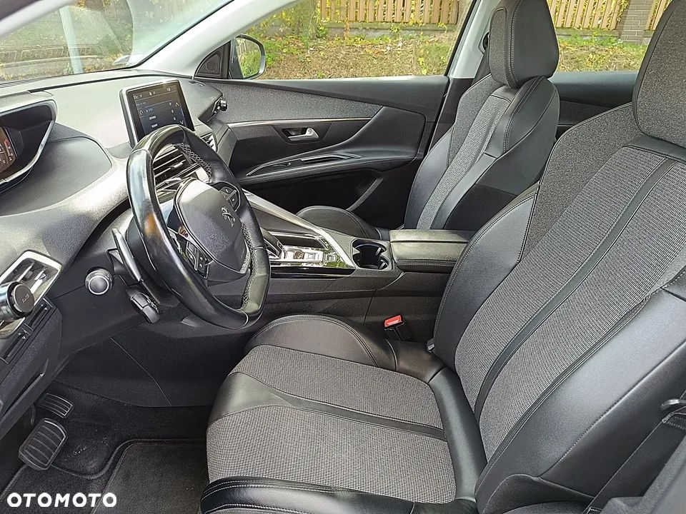 Peugeot 3008 1.5 BlueHDi Allure S&S EAT8 - 24