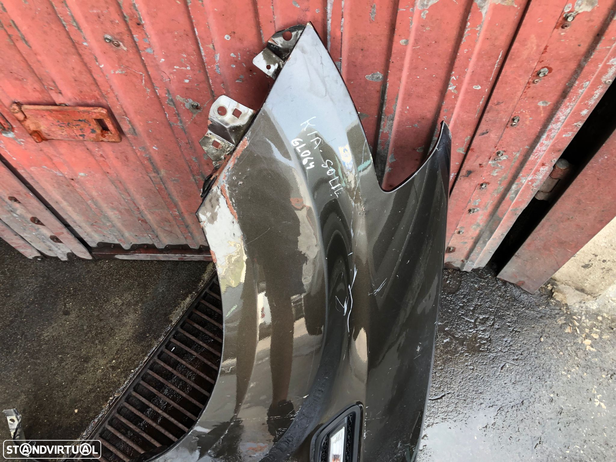KIA SOUL GUARDA LAMAS ESQUERDO - GL064 - 2