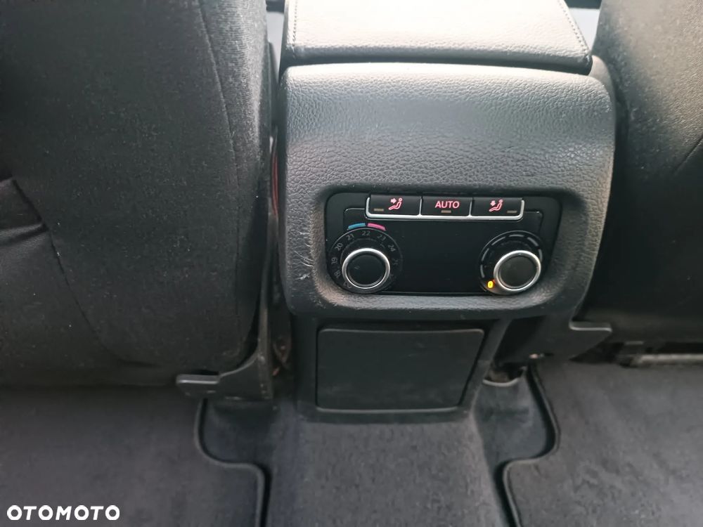 Volkswagen Sharan 2.0 TDI Blue Motion Style - 17