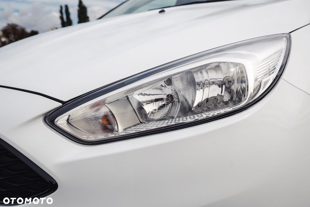 Ford Focus 1.0 EcoBoost Trend ASS - 12