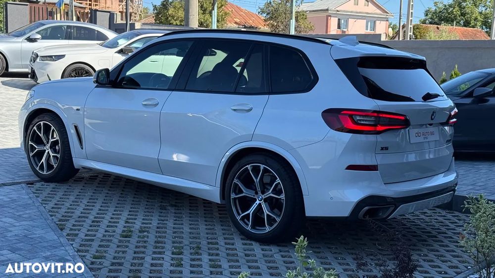BMW X5 M M50d - 10