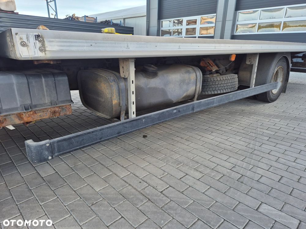 BANDA OSŁONA ROWEROWA MIĘDZYOSIOWA LEWA DŁ. 327 CM MAN TGL TGM - 1