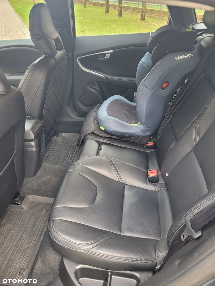 Volvo V40 T4 Momentum - 16