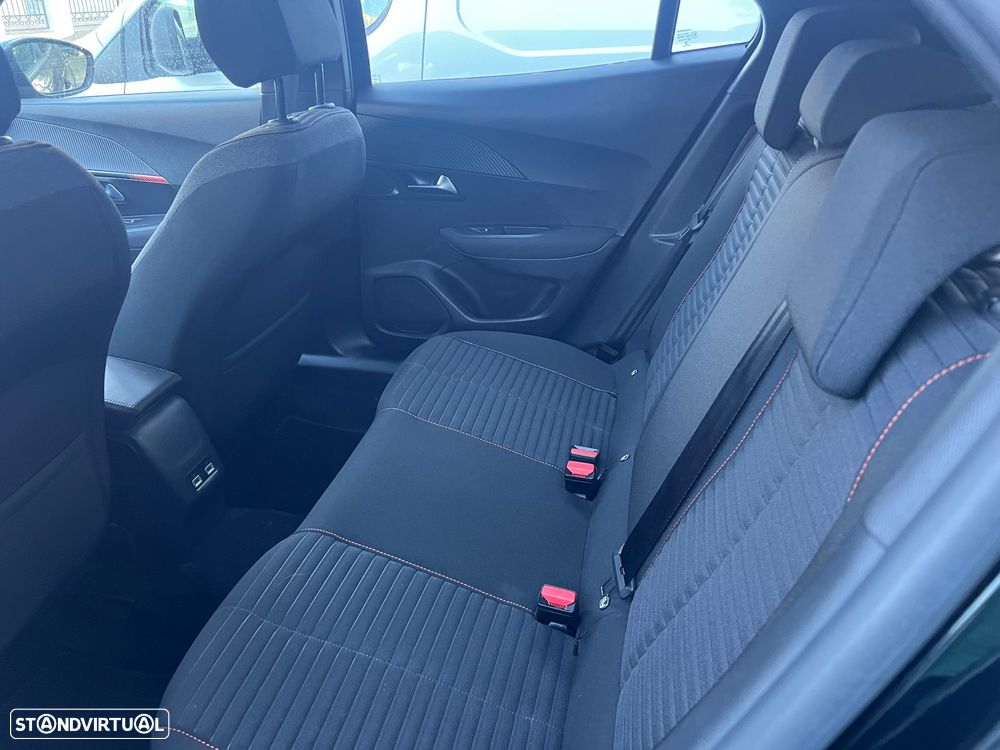 Peugeot e-2008 50 kWh Active Pack - 6