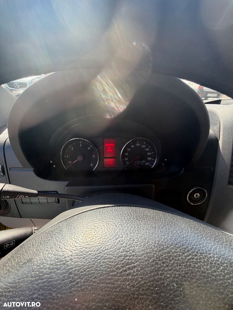 Volkswagen Crafter - 11