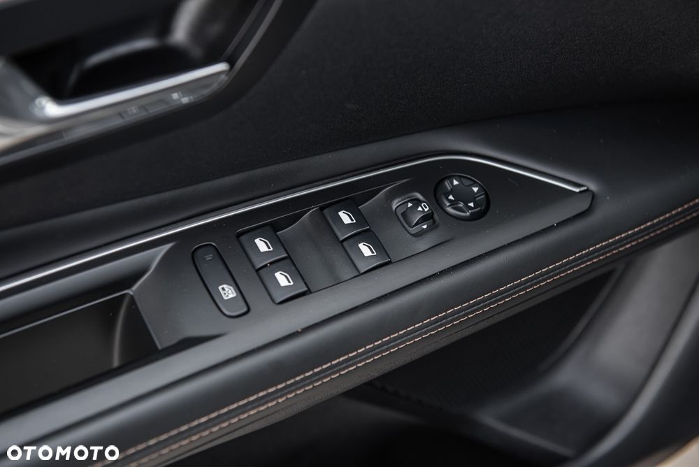 Peugeot 3008 THP 165 EAT6 Stop & Start Allure - 17